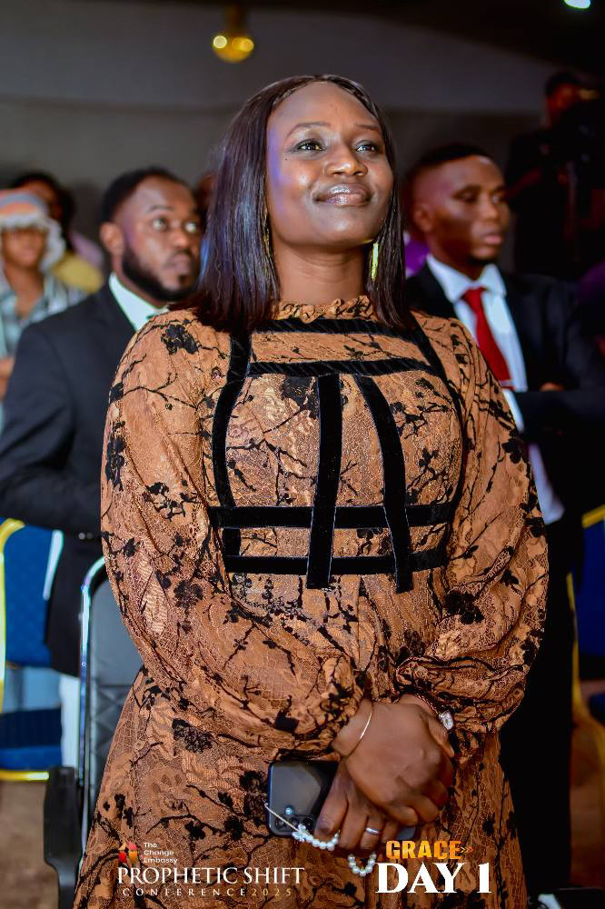 Pst. Blessing Bukola Williams – Co-Pastor